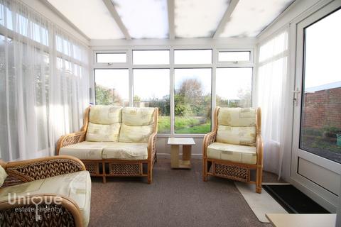 2 bedroom bungalow for sale - The Strand,  Fleetwood, FY7