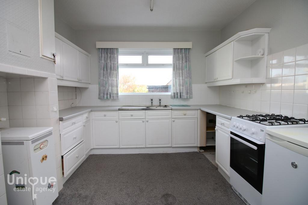 The Strand, Fleetwood, FY7 2 bed bungalow for sale £200,000