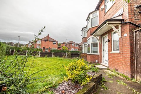 3 bedroom semi-detached house to rent, Manley Avenue, Swinton, Manchester, M27