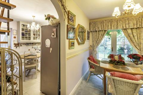 11 Akeferry Road, Westwoodside, Doncaster, DN9 2DX