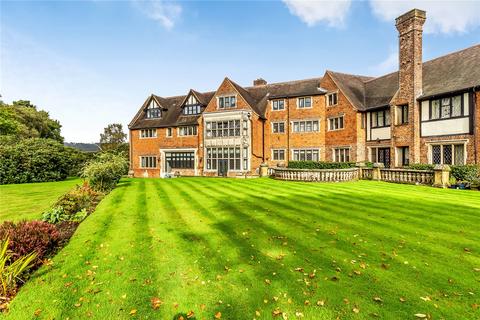 Flat 1, Bonaly House Neb Lane, Oxted, RH8 9JZ