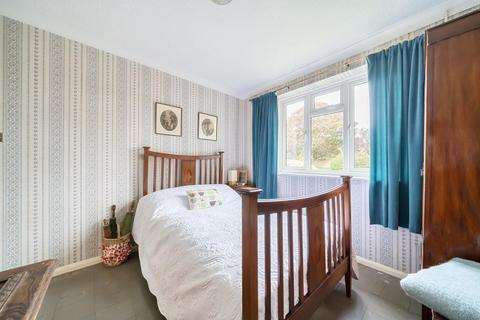 2 bedroom semi-detached bungalow for sale, Sunbury-on-Thames,  Surrey,  TW16