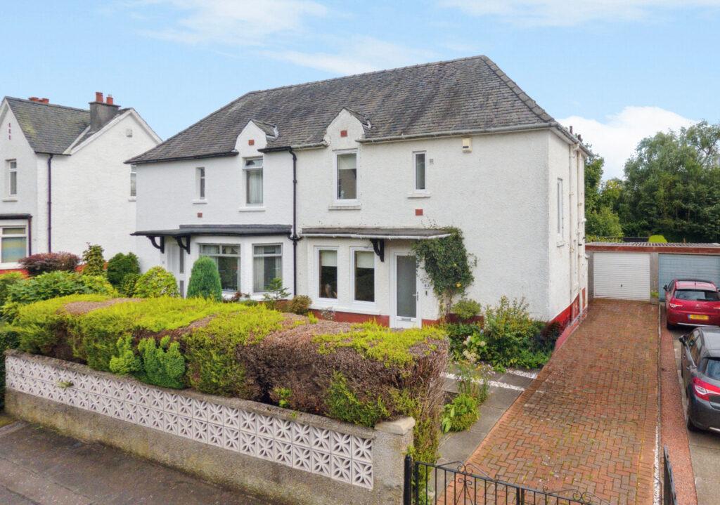 Baronald Drive, Kelvindale, Glasgow, G12 2 bed semidetached house £