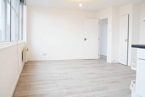 2 bedroom flat to rent, St. Albans Road, Watford WD24