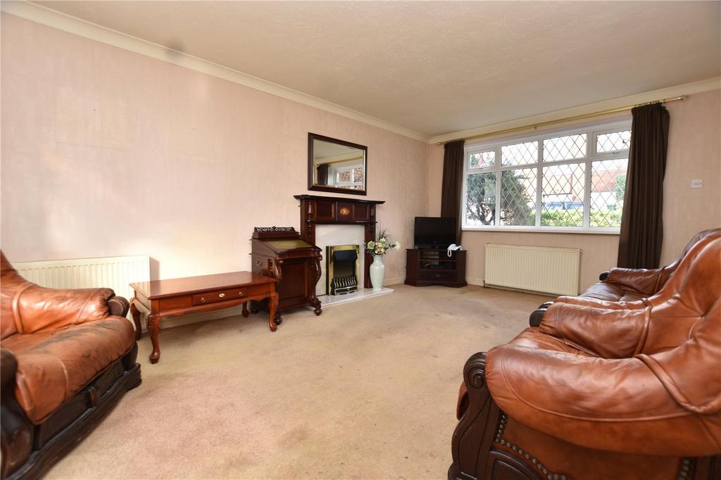 Denbydale Way, Royton, Oldham... 3 bed semidetached house £249,950