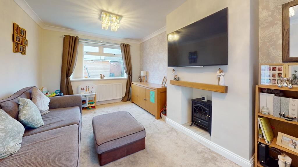 Nevinson Avenue, South Shields, Tyne and Wear, NE34 2 bed end of