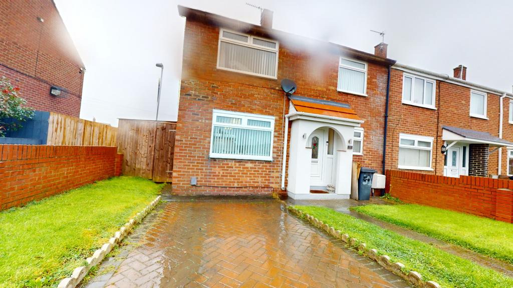 Nevinson Avenue, South Shields, Tyne and Wear, NE34 2 bed end of