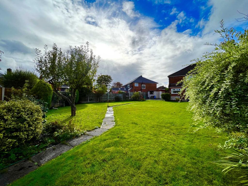 Broadway, St Helens 3 bed semidetached house for sale £325,000