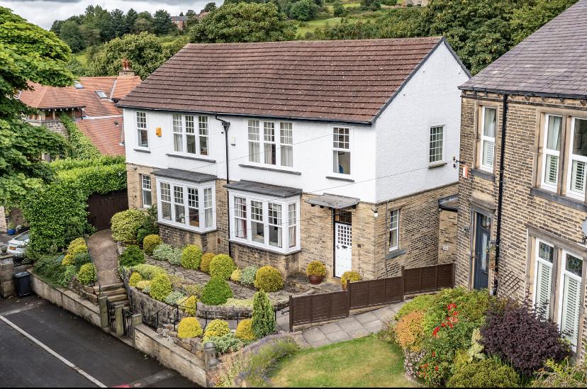 Allison Drive, Huddersfield, West... 3 bed semidetached house £895