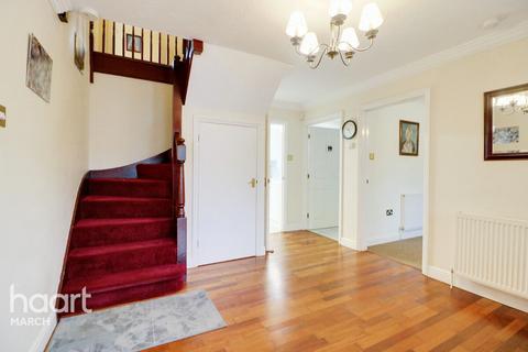 4 bedroom detached house for sale, Willowbrook Drive, Coates