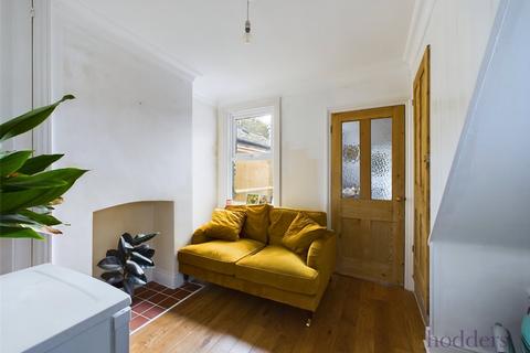 2 bedroom end of terrace house for sale, Alwyns Lane, Chertsey, Surrey, KT16
