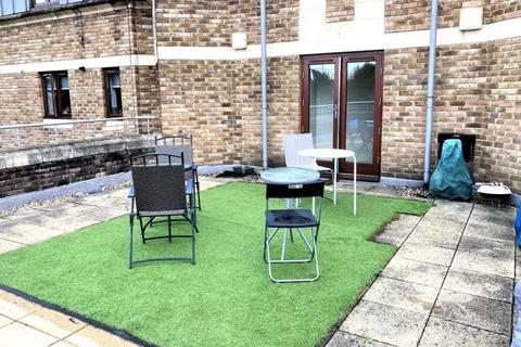 2 bedroom apartment to rent, Almanac House, East Hill, London, SW18