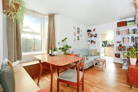 2 bedroom flat for sale - Sidney Road, Bowes Park, London, N22