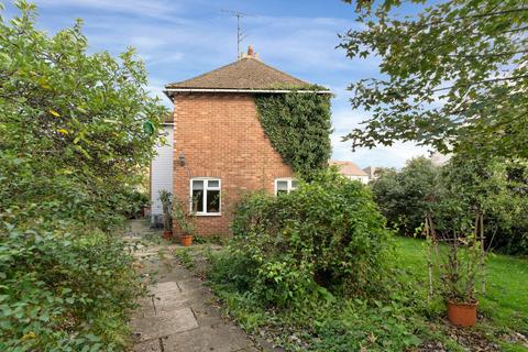 4 bedroom detached house for sale, Cherryholt Road, Stamford, PE9