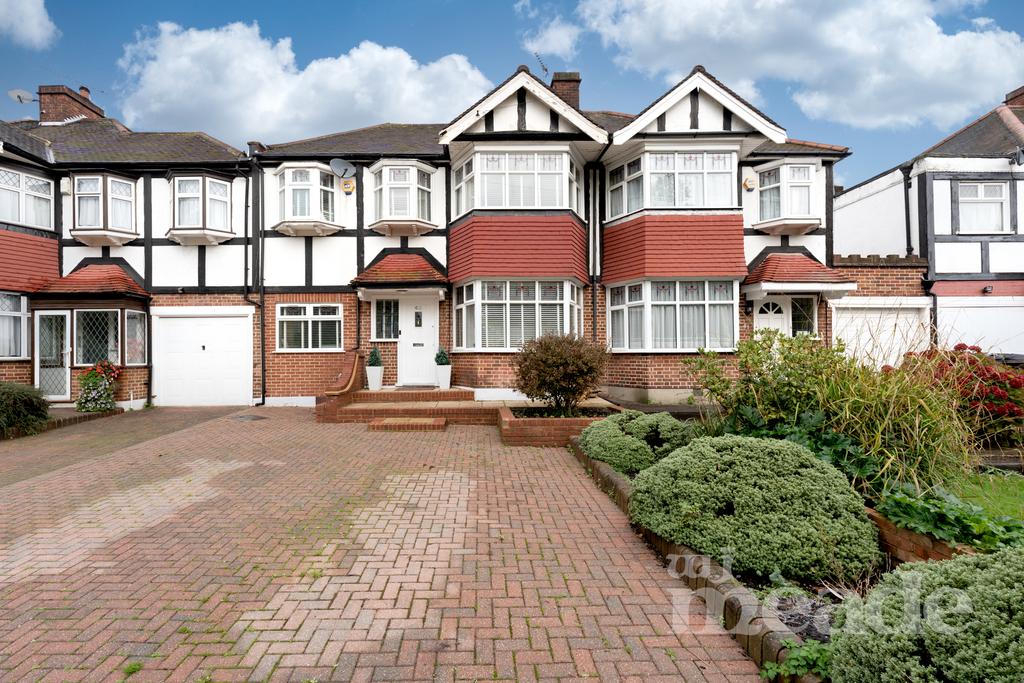 Colvin Gardens, Chingford, E4 4 bed semidetached house £759,995