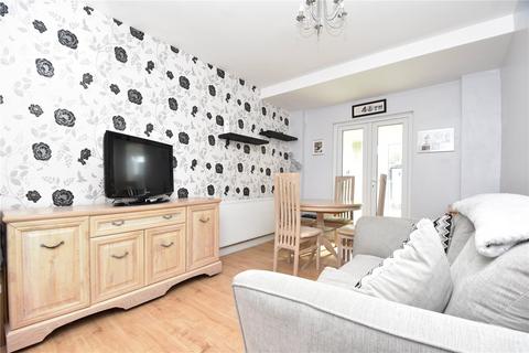 14 Fleet Road, Dartford, DA2 6JE