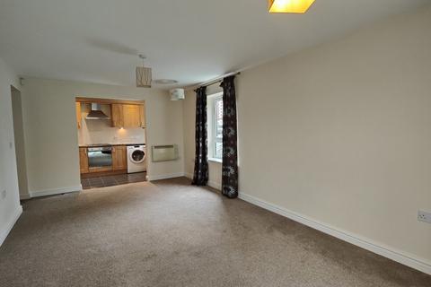 2 bedroom flat to rent, Silver Street, Fairburn, WF11