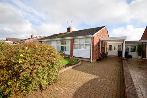 2 bedroom bungalow for sale, Brentwood Gardens, Whickham