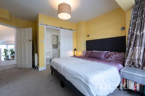 7 Douglas Road, London, E4 6DB
