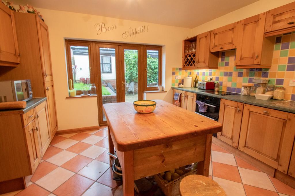 Kitchen/Breakfast Room