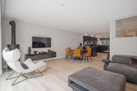 undefined, Kenilworth Road, Leamington Spa, Warwickshire CV32 6JG