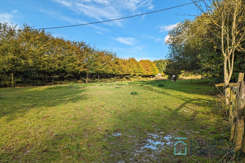 Cross Drive, Kingswood, ME17 Land for sale £100,000
