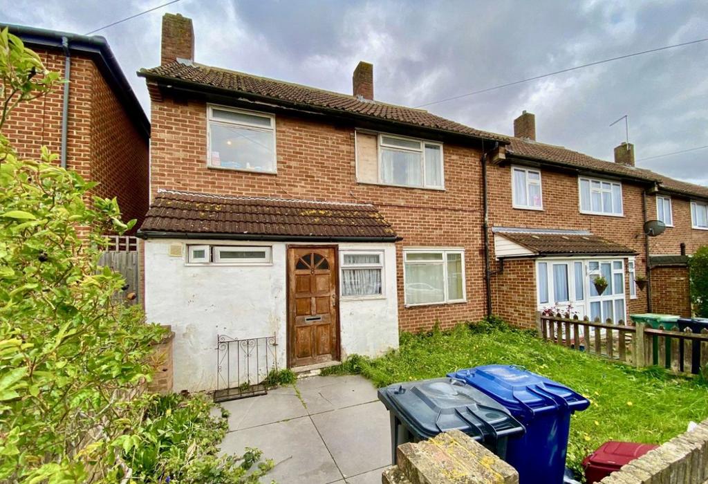 Compton Crescent, Northolt UB5 4 bed end of terrace house for sale £
