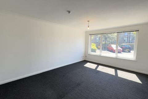 2 bedroom flat to rent, Edward Place, Glasgow, G33