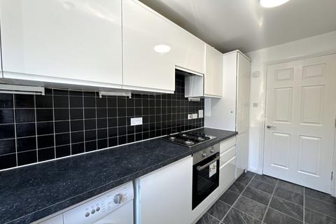 2 bedroom flat to rent, Edward Place, Glasgow, G33