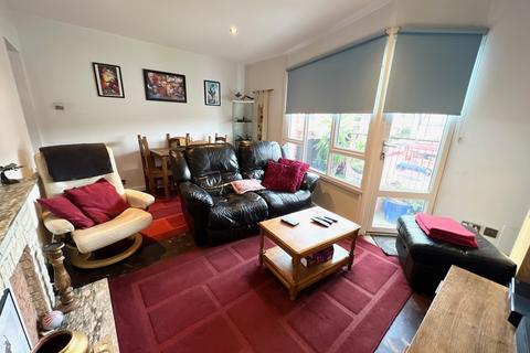 124 Wrythe Lane, Carshalton, SM5 2SB