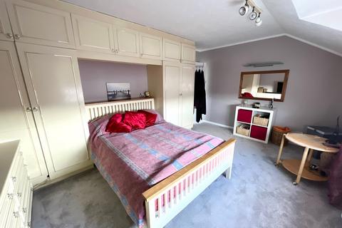 124 Wrythe Lane, Carshalton, SM5 2SB