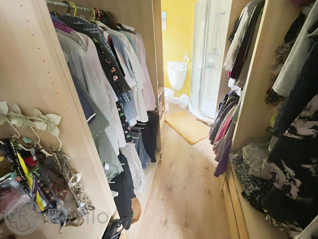 Dressing Room & En Suite
