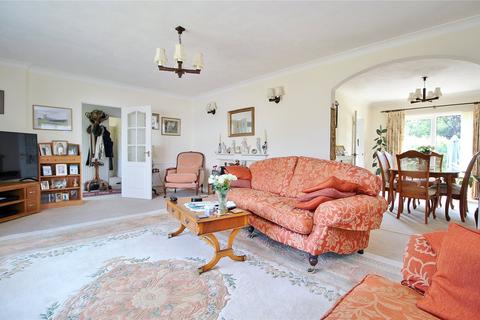24 The Chase, Findon, Worthing, BN14 0TT