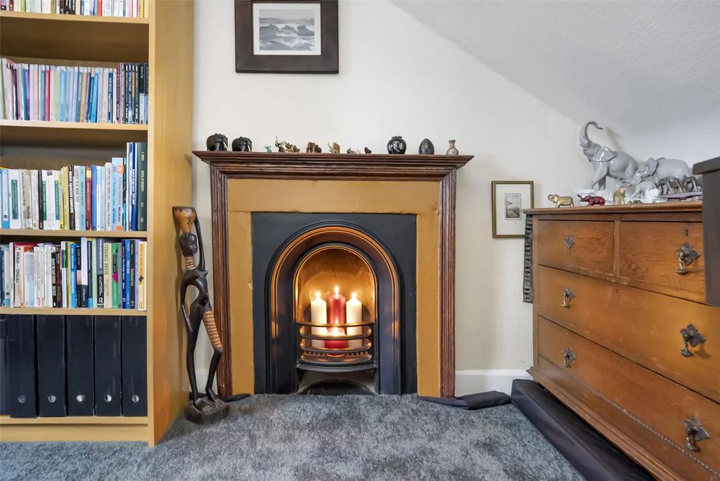 Fireplace In Bed 2
