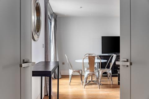 2 bedroom apartment to rent - Wardour Street, Soho W1
