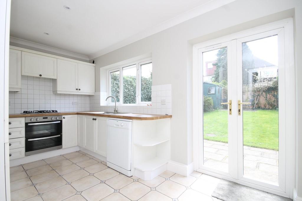 WEST DOWN, GREAT BOOKHAM, KT23 3 bed detached house to rent £2,595