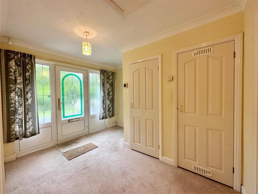 Kingsgate Close Torquay 3 bed detached bungalow for sale £650,000