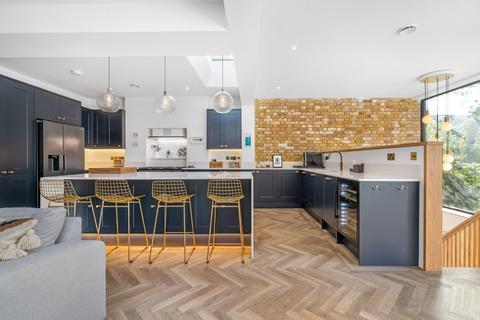 51 Wood Vale, London, SE23 3DT