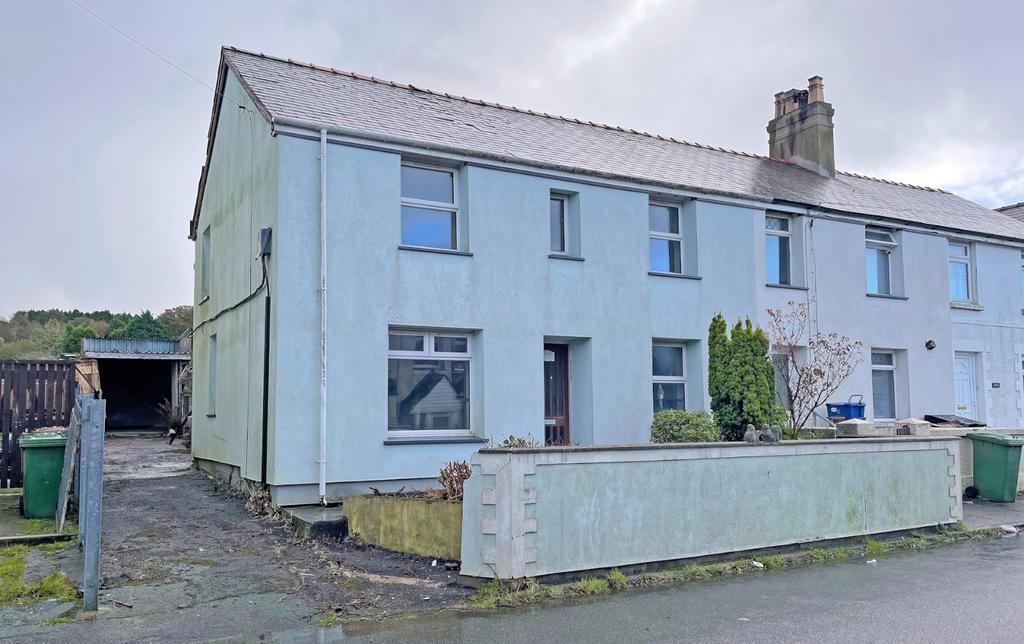 Carmel, Caernarfon, Gwynedd, LL54 3 bed end of terrace house for sale