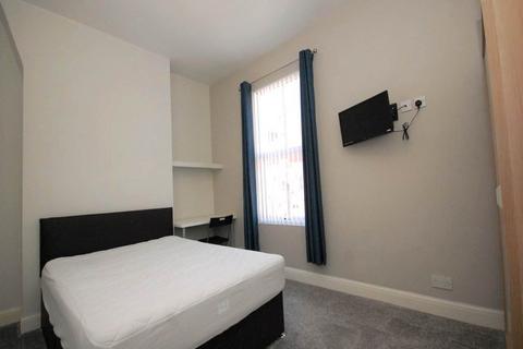 3 bedroom house share to rent, Wrenbury Street, Kensington, Liverpool