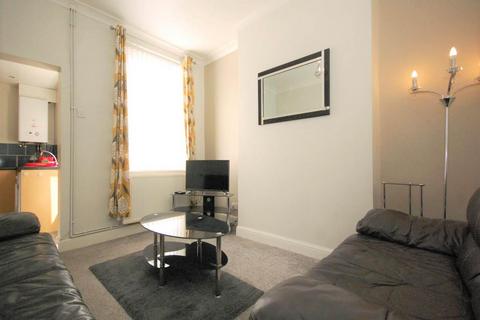 3 bedroom house share to rent, Wrenbury Street, Kensington, Liverpool
