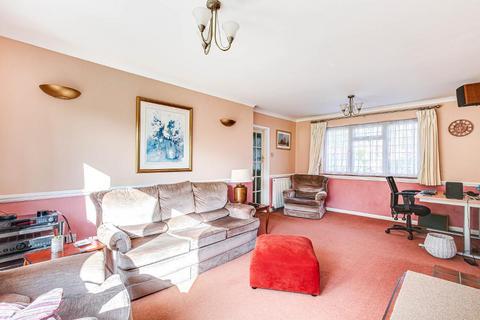 2 bedroom bungalow for sale, Parsonage Close, Warlingham, CR6 9EN