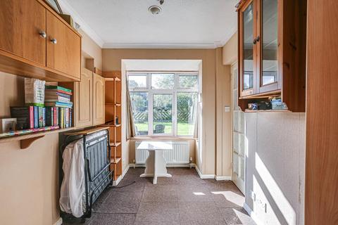 4 Parsonage Close, Warlingham, CR6 9EN