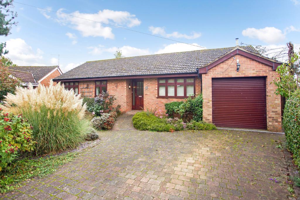 Oaks Forstal, Sandhurst, Kent, TN18 5JR 3 bed detached house for sale