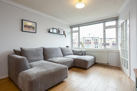3 bedroom semi-detached bungalow for sale - Oxgangs Farm Drive, Oxgangs, Edinburgh, EH13