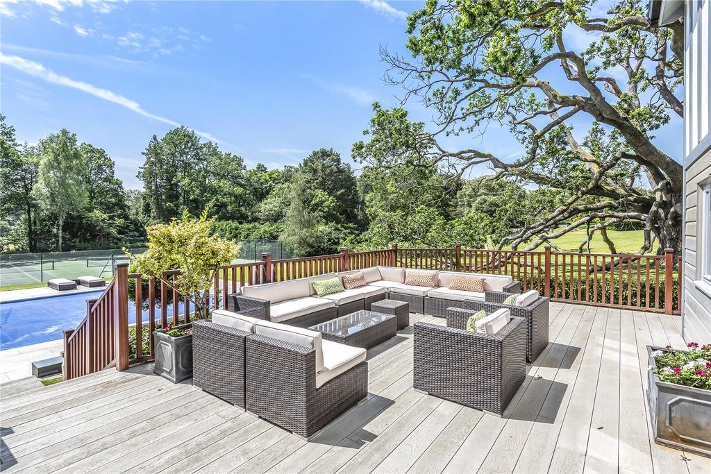 Pool House Terrace