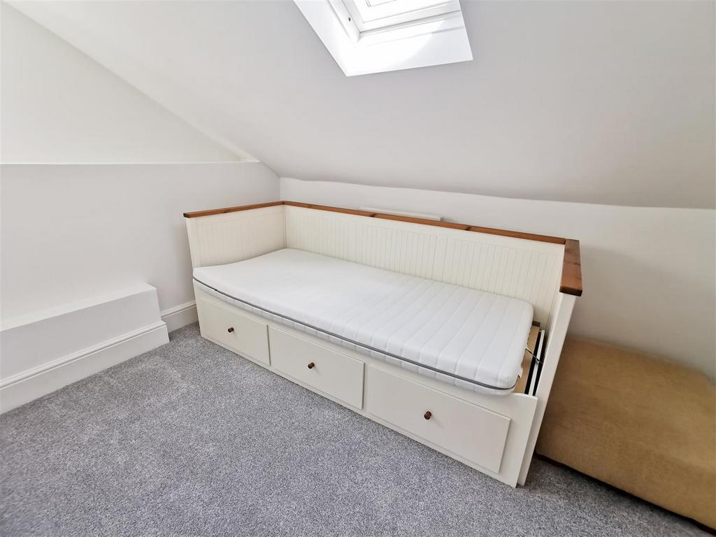 Top Floor Snug