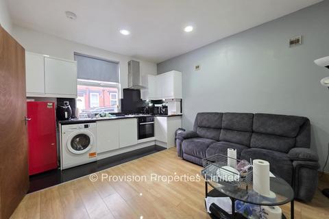 2 bedroom terraced house to rent - Thornville Mount, Hyde Park LS6