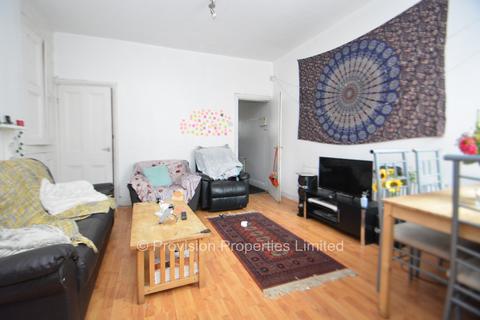 5 bedroom terraced house to rent, Ashville Road, Hyde Park LS6