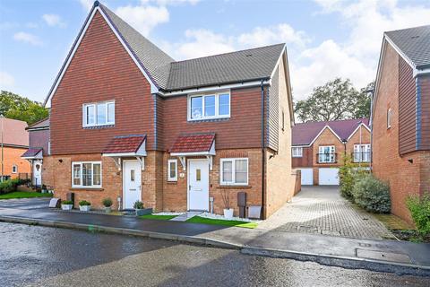 2 bedroom semi-detached house for sale, Clements Grove, Waterlooville